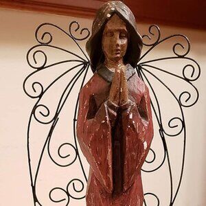 Angel Primitive Folk Art made of Wood and Wire, Removable Wings
